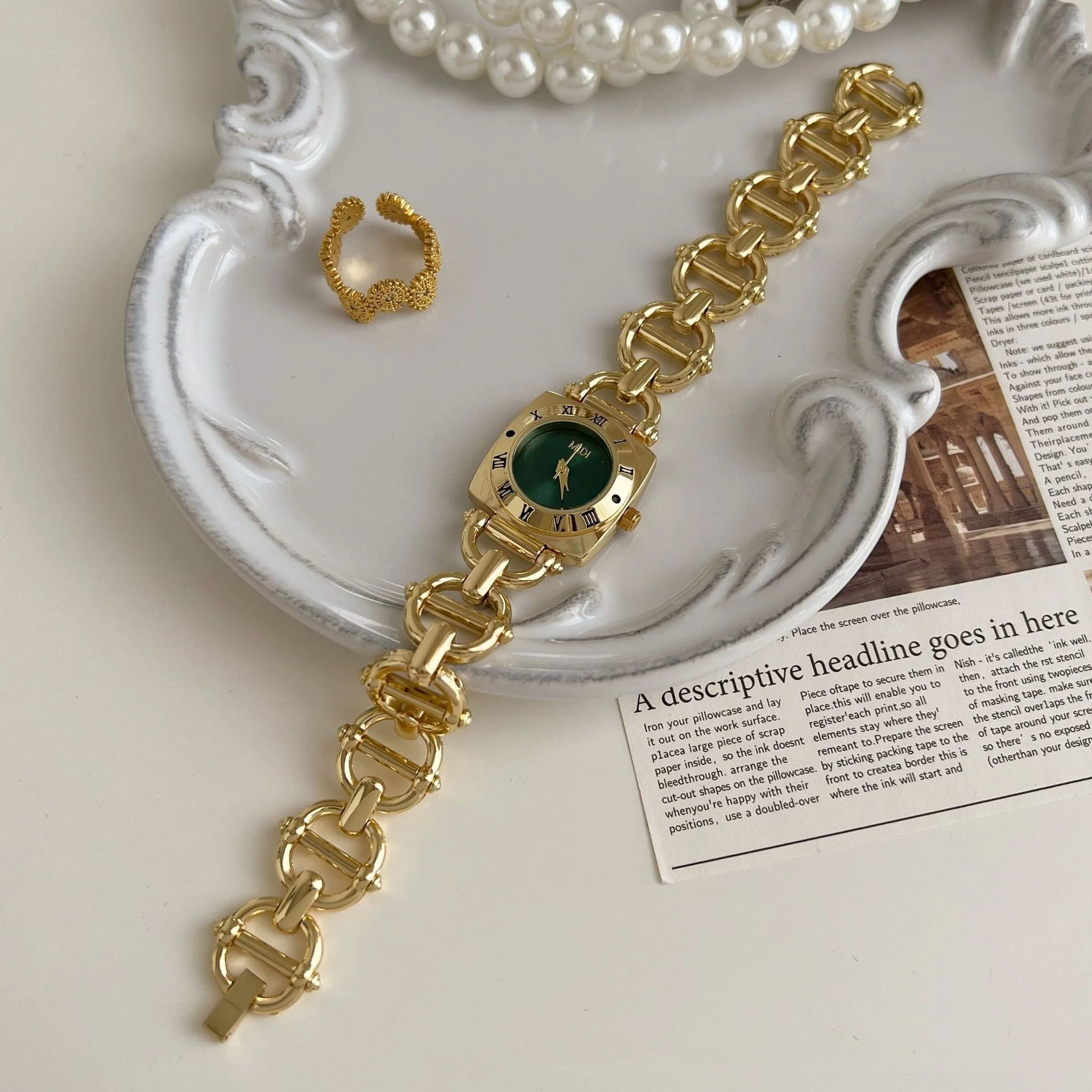 Retro Small Square Personality Chain Watch - Image 3