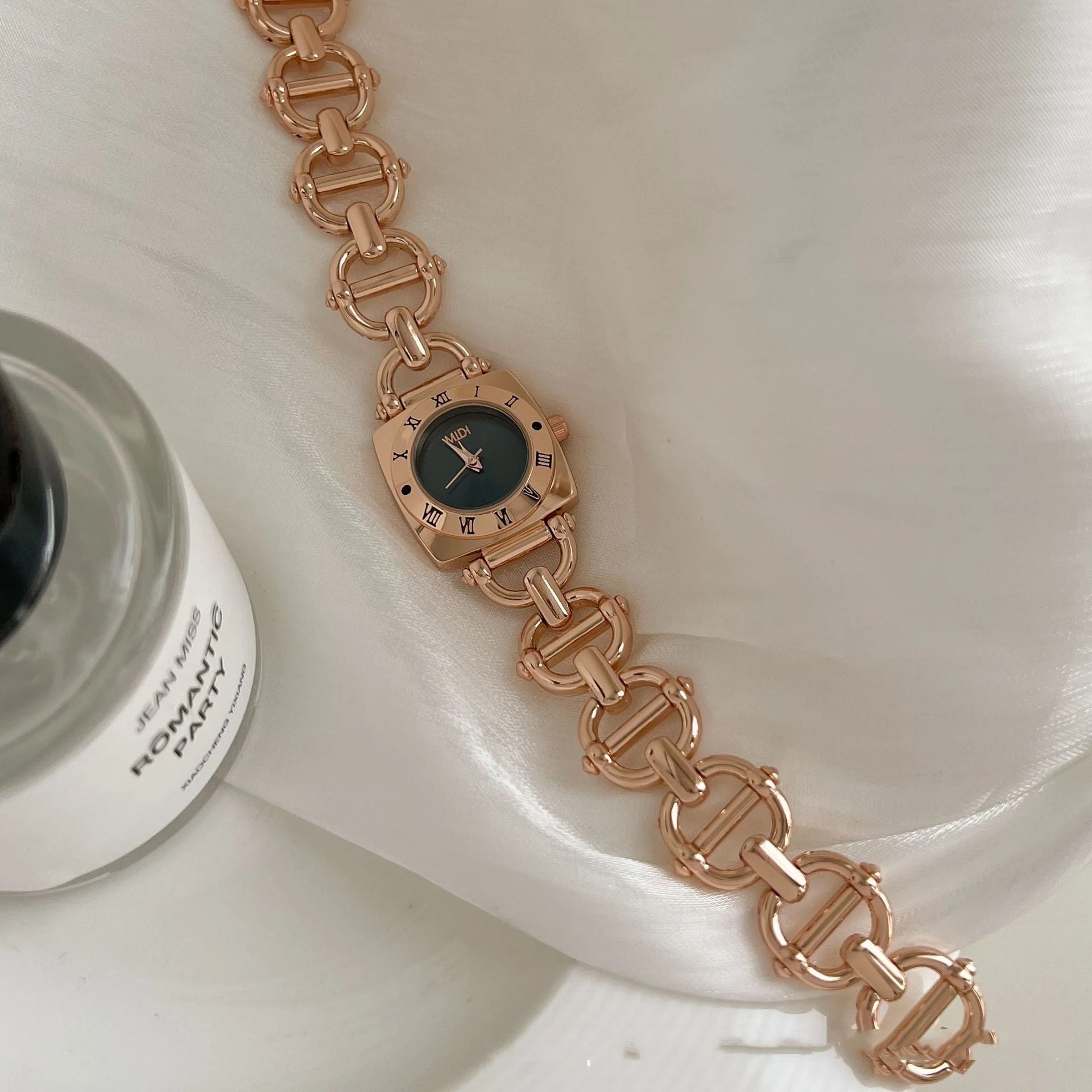 Retro Small Square Personality Chain Watch - Image 6