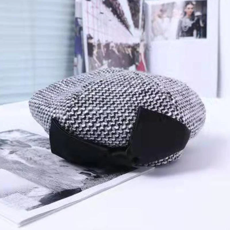Reversed Bow Textured Beret - Image 3