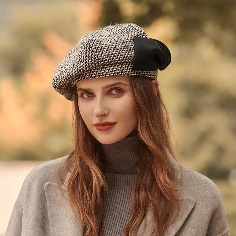 Reversed Bow Textured Beret - Image 4
