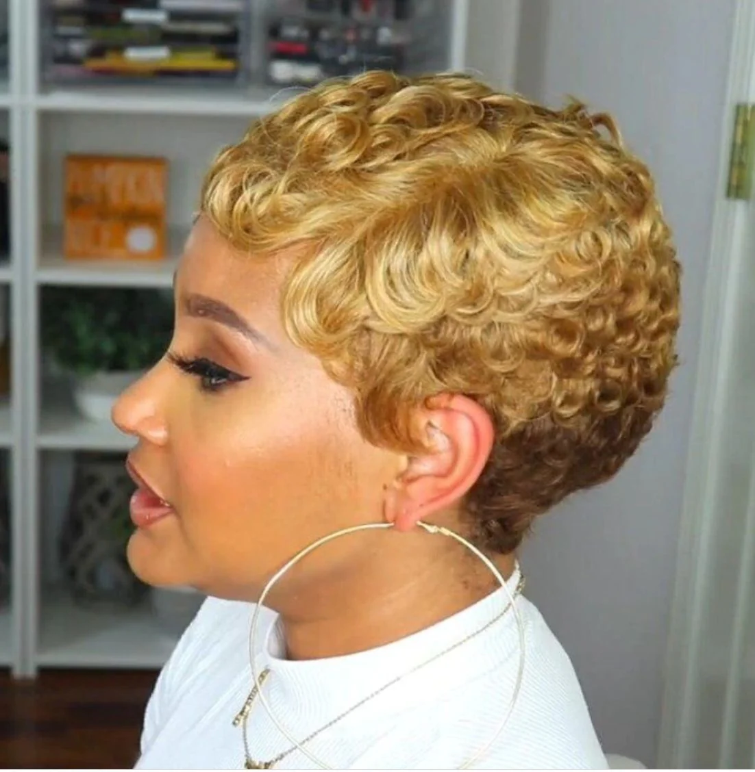 Short Hair Hand Wrapped Chemical Fiber Wig - Image 3
