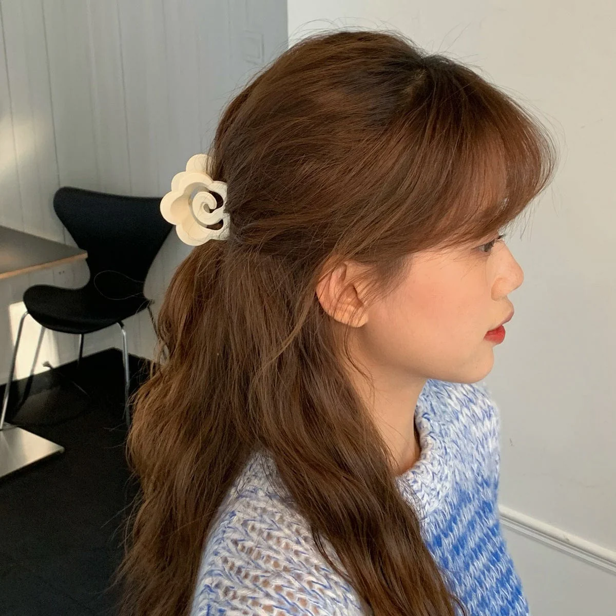 Simple Flower Hair Claw - Image 6
