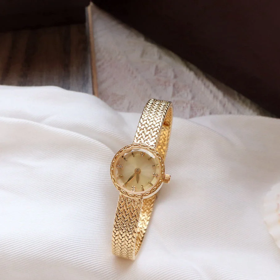 Simple Retro Special Interest Light Luxury Small Gold Watch - Image 2