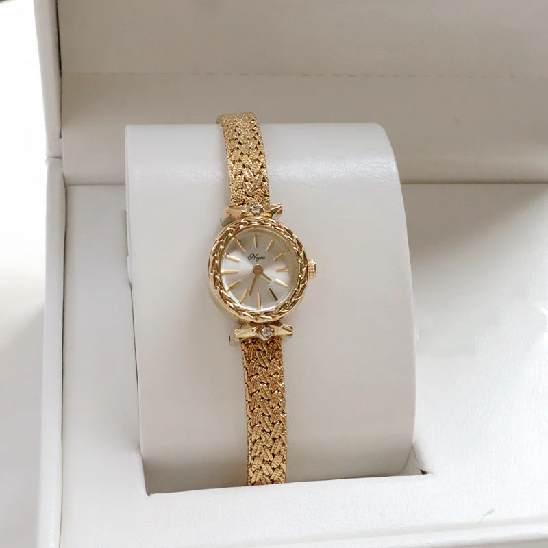Simple Retro Special Interest Light Luxury Small Gold Watch - Image 4