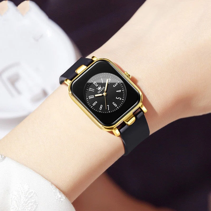 Simple Silicone Band Quartz Watch For Women
