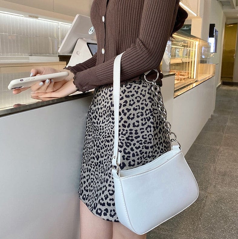 Simplistic Faux Leather Shoulder Bag with Half Chain Strap - Image 5