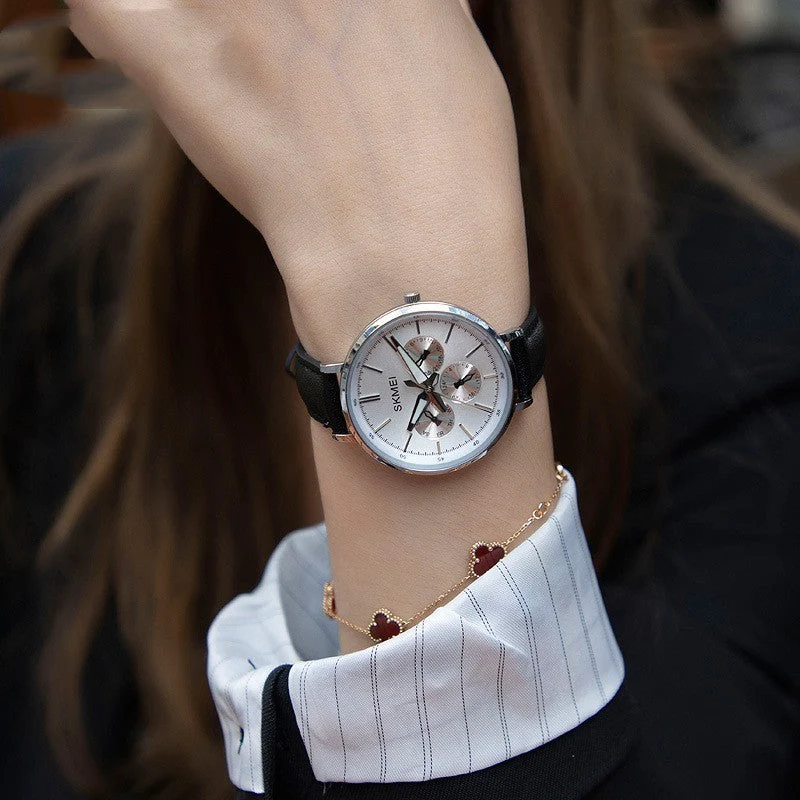 Six-pin Genuine Leather Retro Round Quartz Watch - Image 3