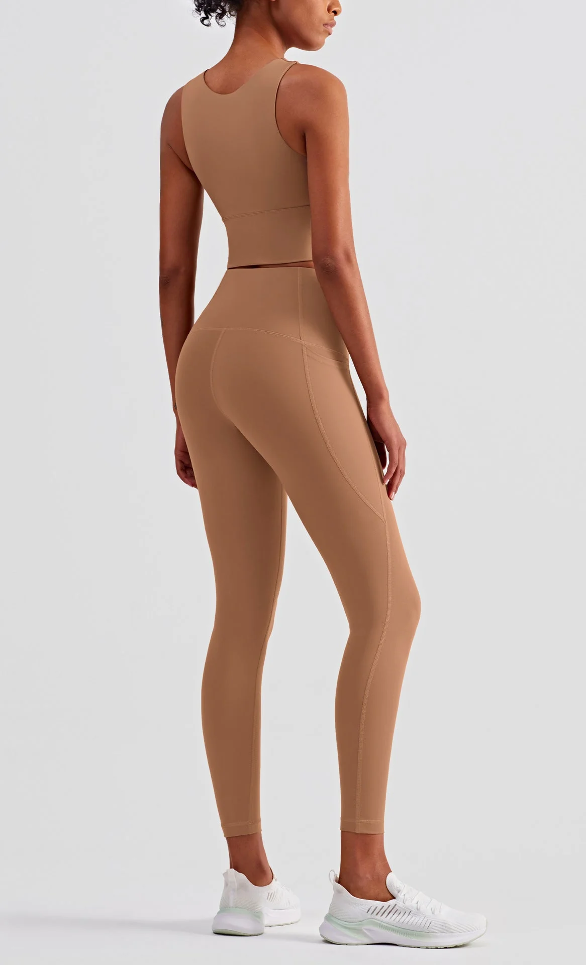 Sleeveless Cropped Tank Top - Image 11