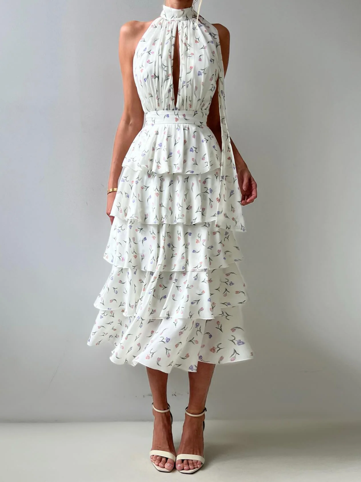 Sleeveless Hollow Floral Layered Cake Dress - Image 6