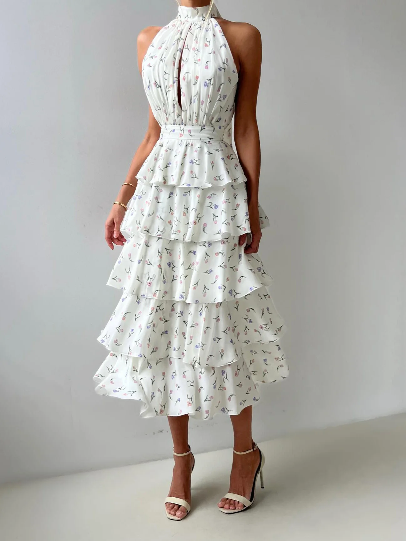 Sleeveless Hollow Floral Layered Cake Dress - Image 8