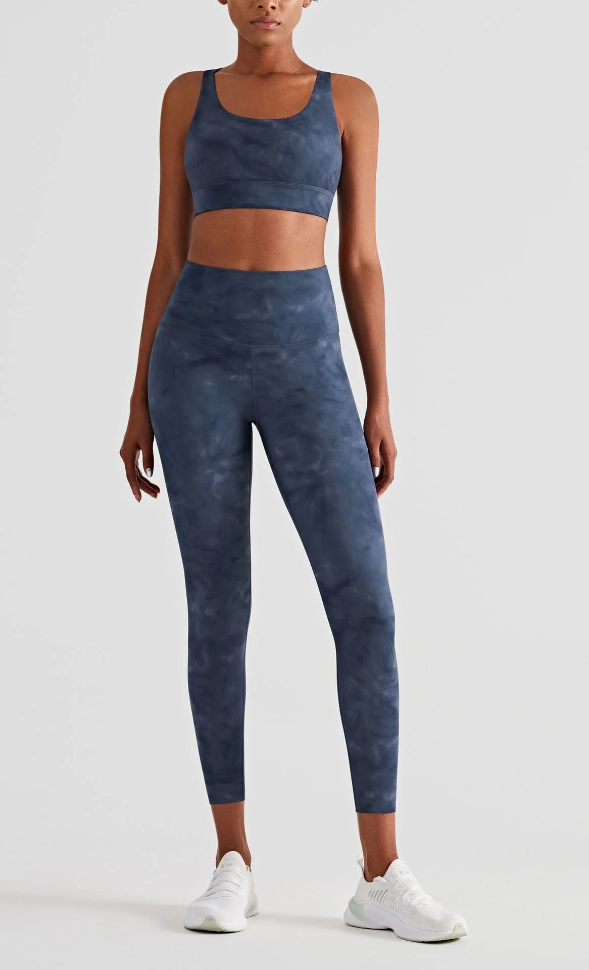 Soft Buttery Criss Cross Back Fitness Sports Bra - Image 3