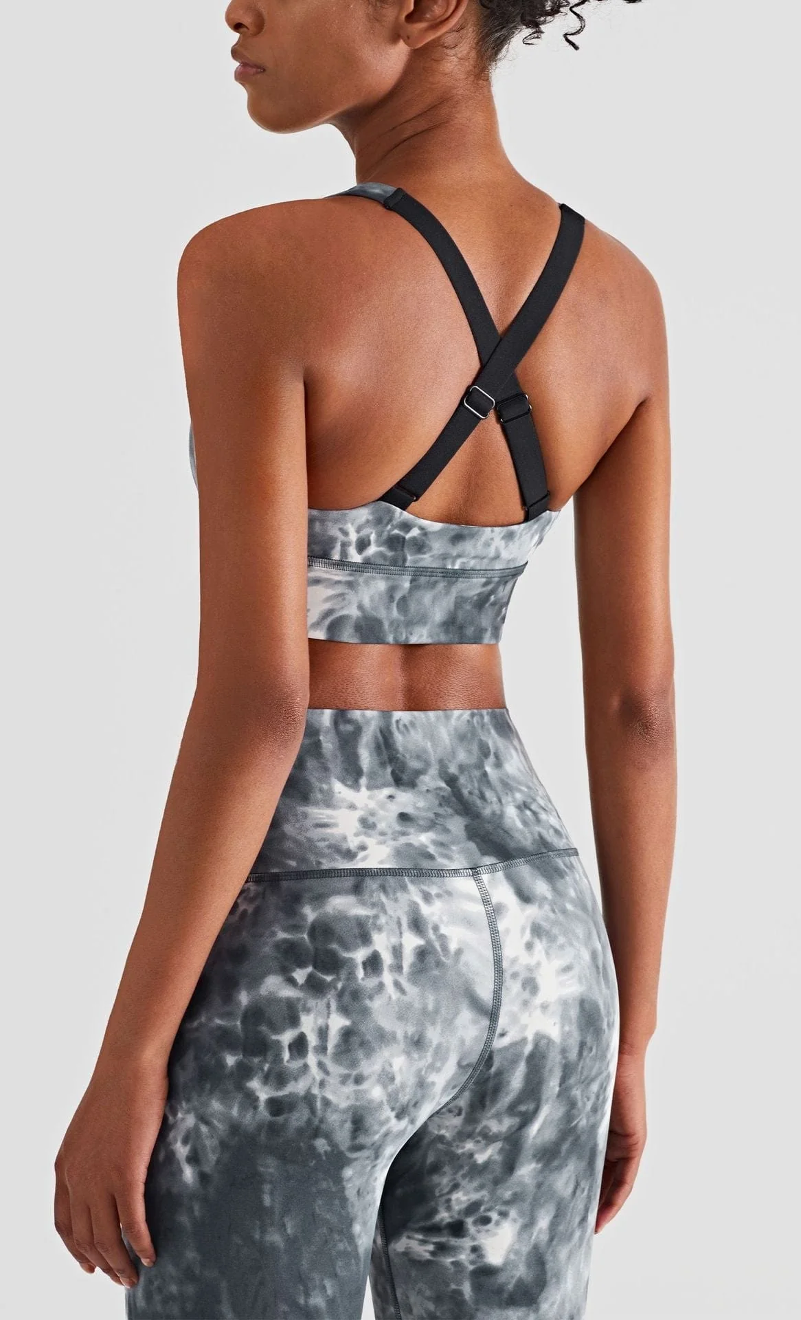 Soft Buttery Criss Cross Back Fitness Sports Bra - Image 9