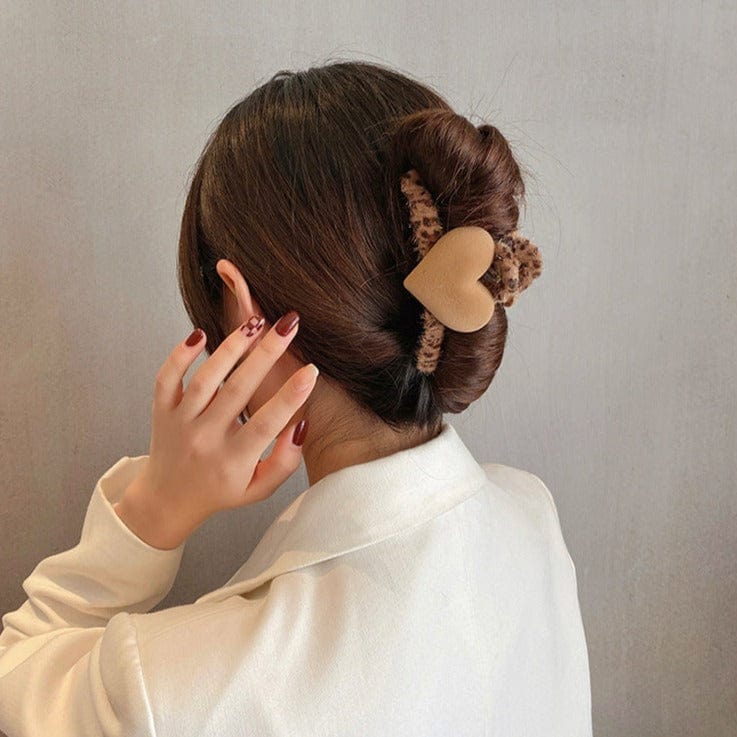 Soft Leopard Print Hair Claw with Heart - Image 4