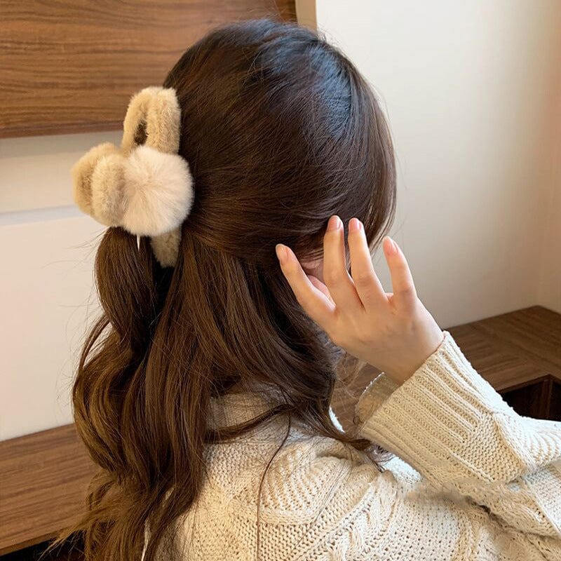 Soft Pompom Hair Claw - Image 3