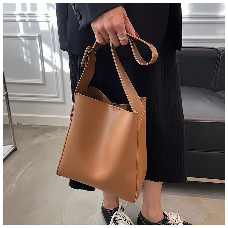 Solid Color Leather Shopper Bag - Image 3