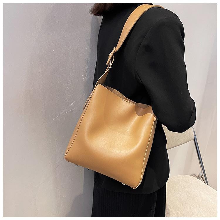 Solid Color Leather Shopper Bag - Image 5
