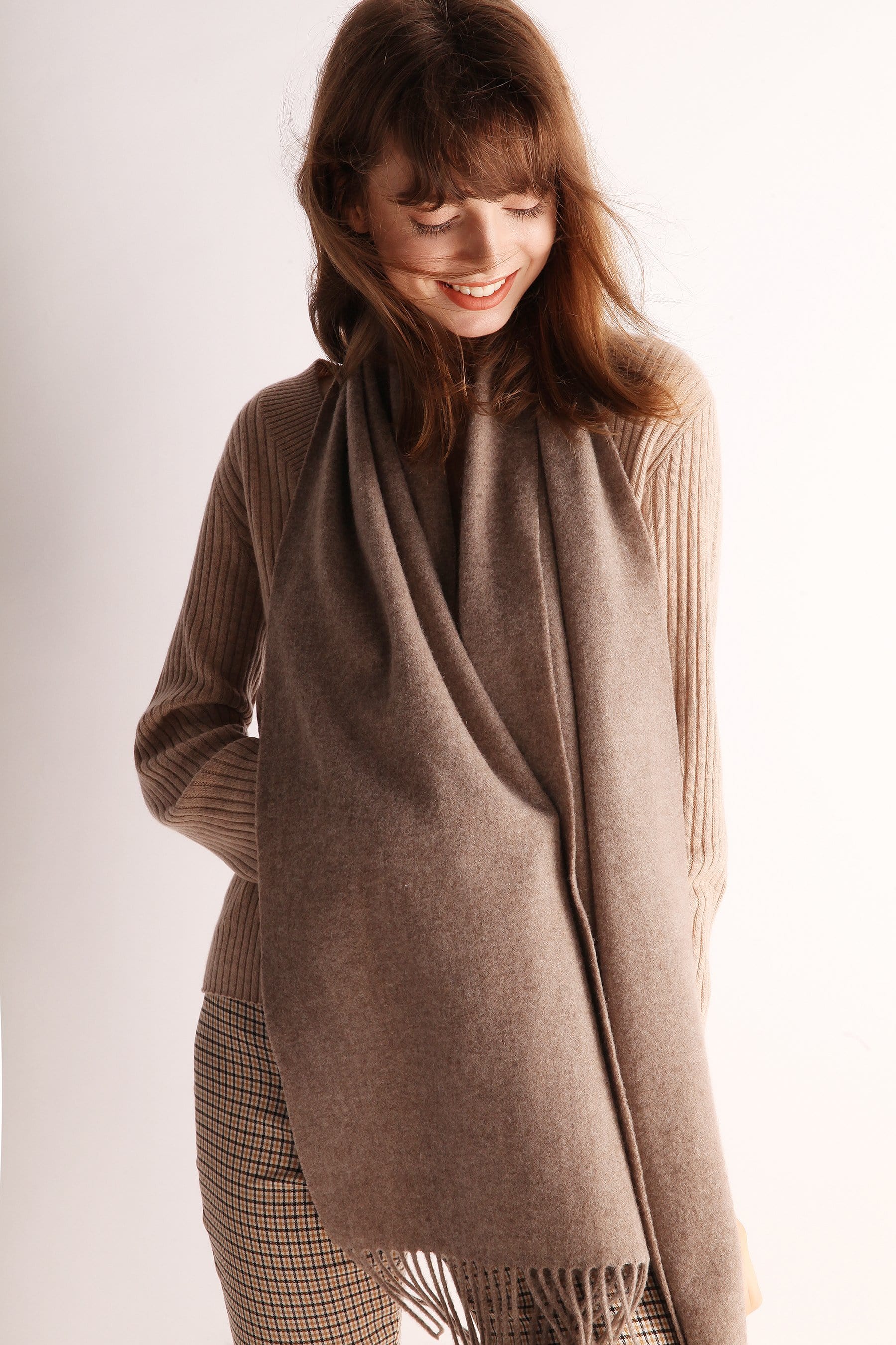 Solid Color Wool Scarf - Image 4