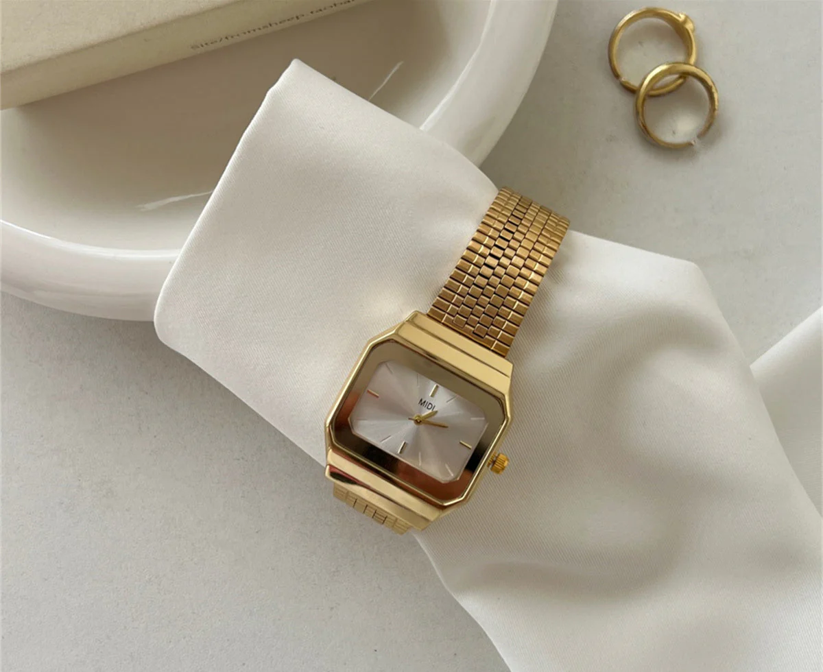 Square Elegant Small Golden Watch Retro Design - Image 8
