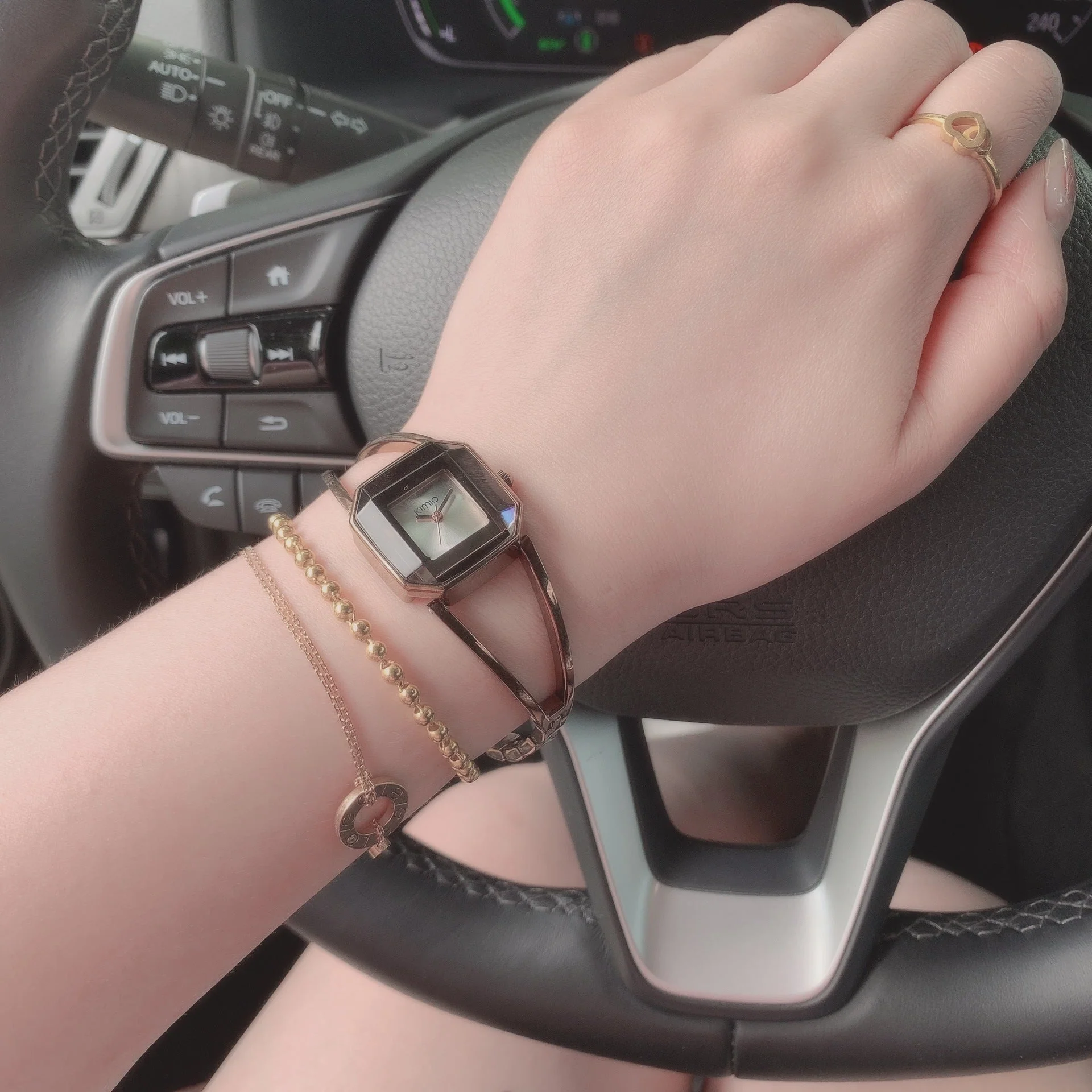 Square Retro Bracelet Watch - Image 2