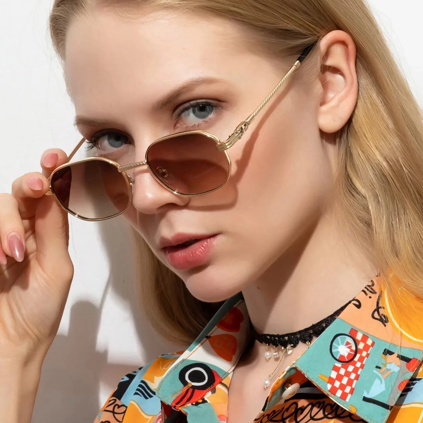 Square Sunglasses - Image 4