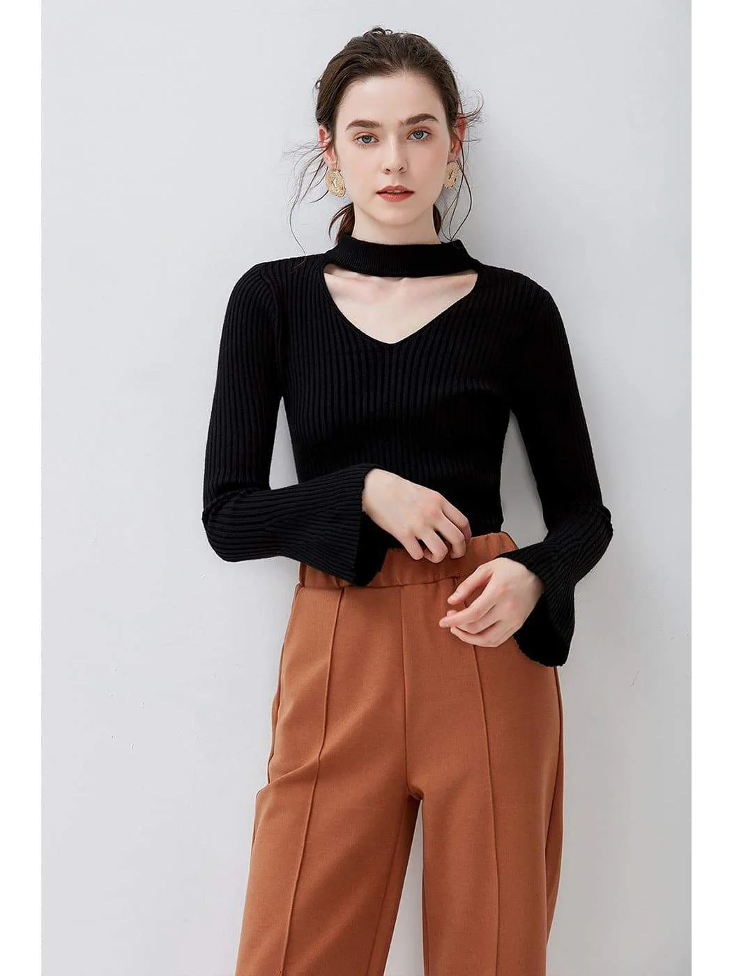 Trumpet Sleeve V Opening Knitted Top - Image 6
