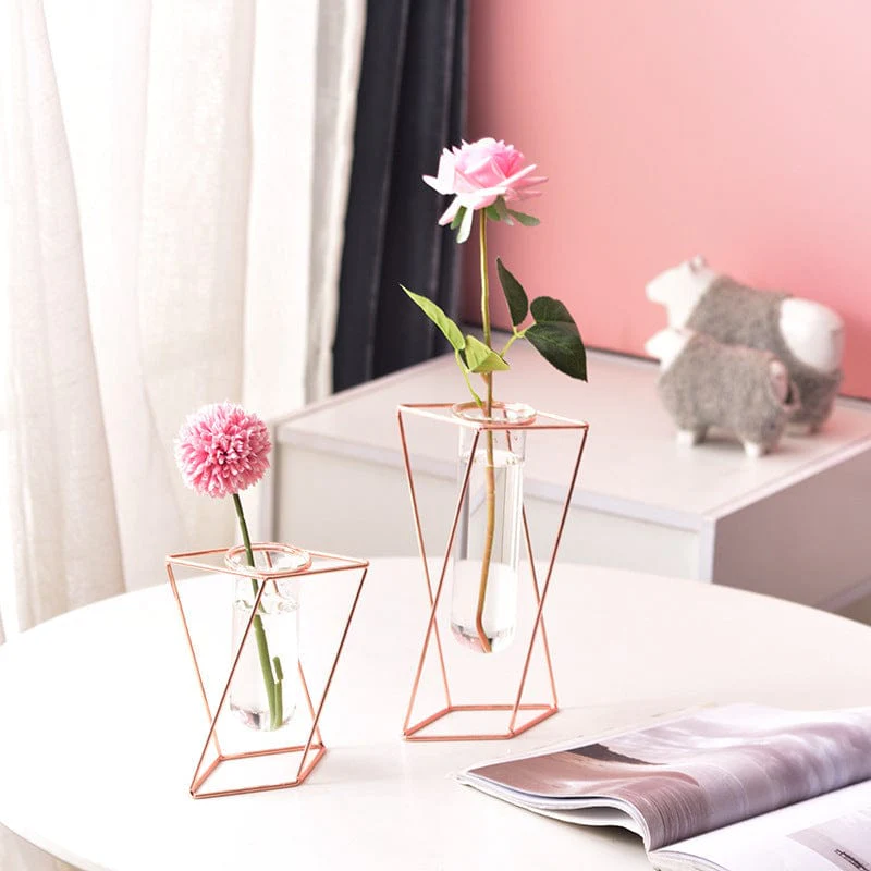 Twisting Iron Flower Vase with Glass Test Tube Design - Image 3