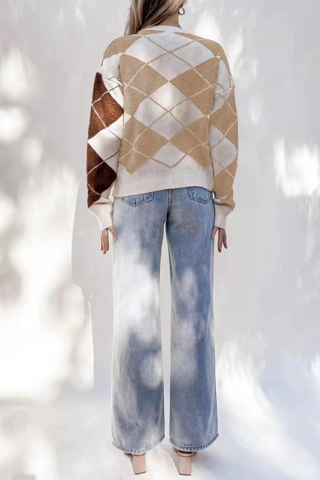 Two Tone Argyle Print Sweater - Image 4