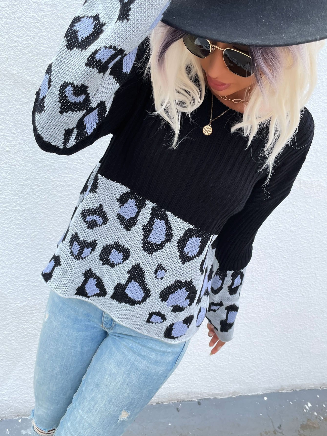 Two Tone Mixed Knit Sweater - Image 4