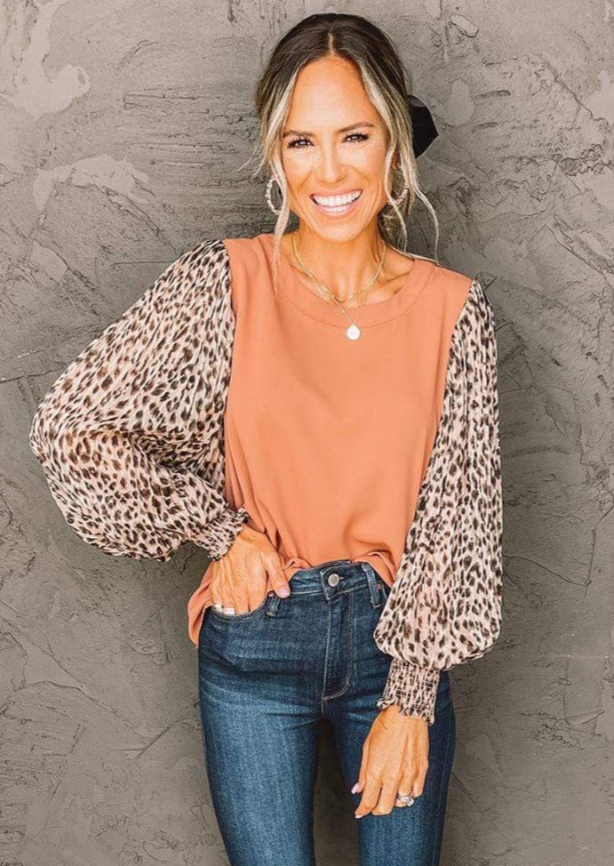 Two Tone Shirred Cuffs Sweater - Image 2