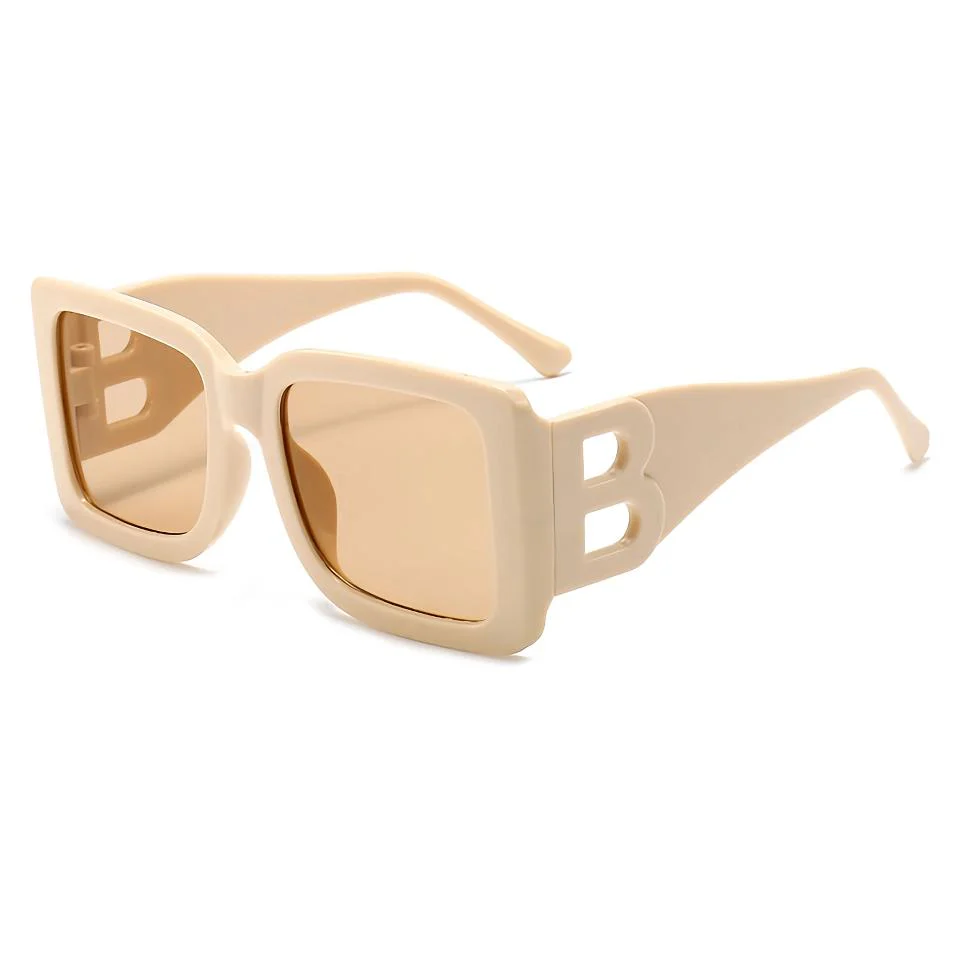 UV400 Stylish Rectangular Frame Oversized Sunglasses - Image 2
