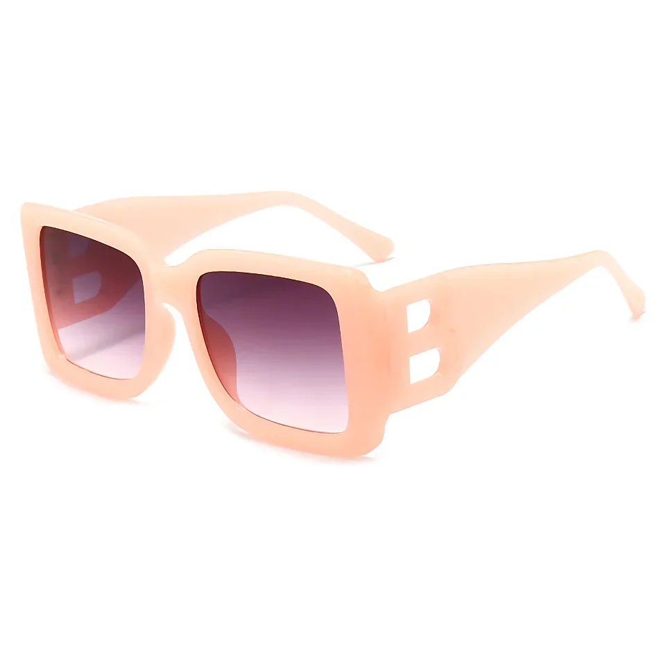 UV400 Stylish Rectangular Frame Oversized Sunglasses - Image 3
