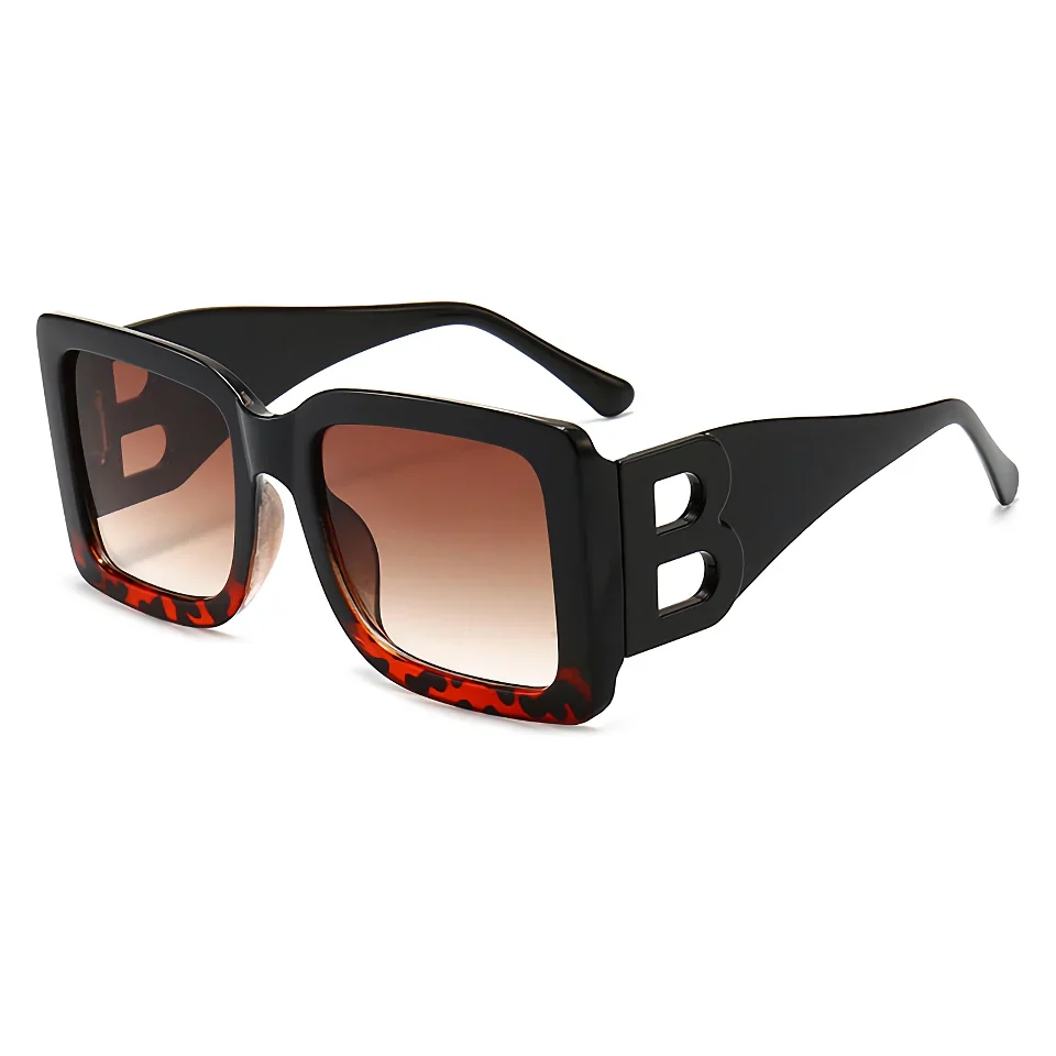 UV400 Stylish Rectangular Frame Oversized Sunglasses - Image 6