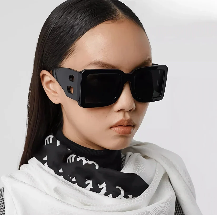 UV400 Stylish Rectangular Frame Oversized Sunglasses - Image 9