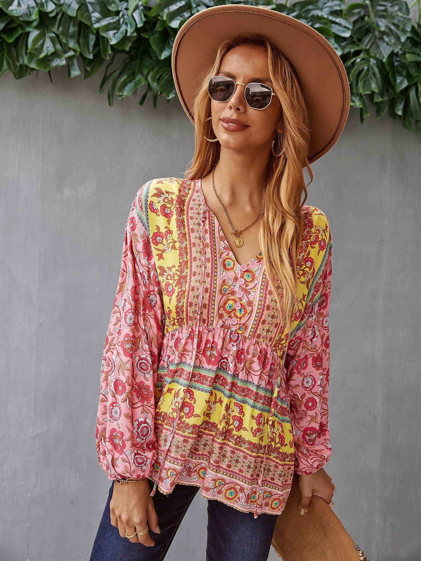 V Neck Boho Floral Blouse - Image 10