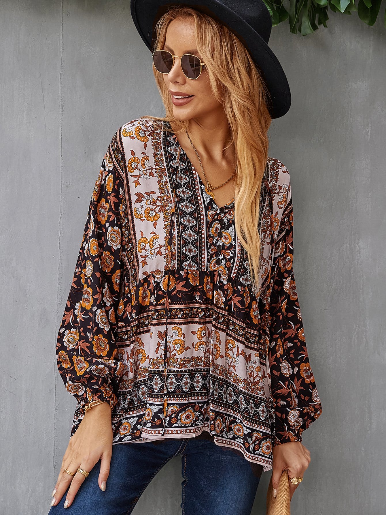 V Neck Boho Floral Blouse - Image 5