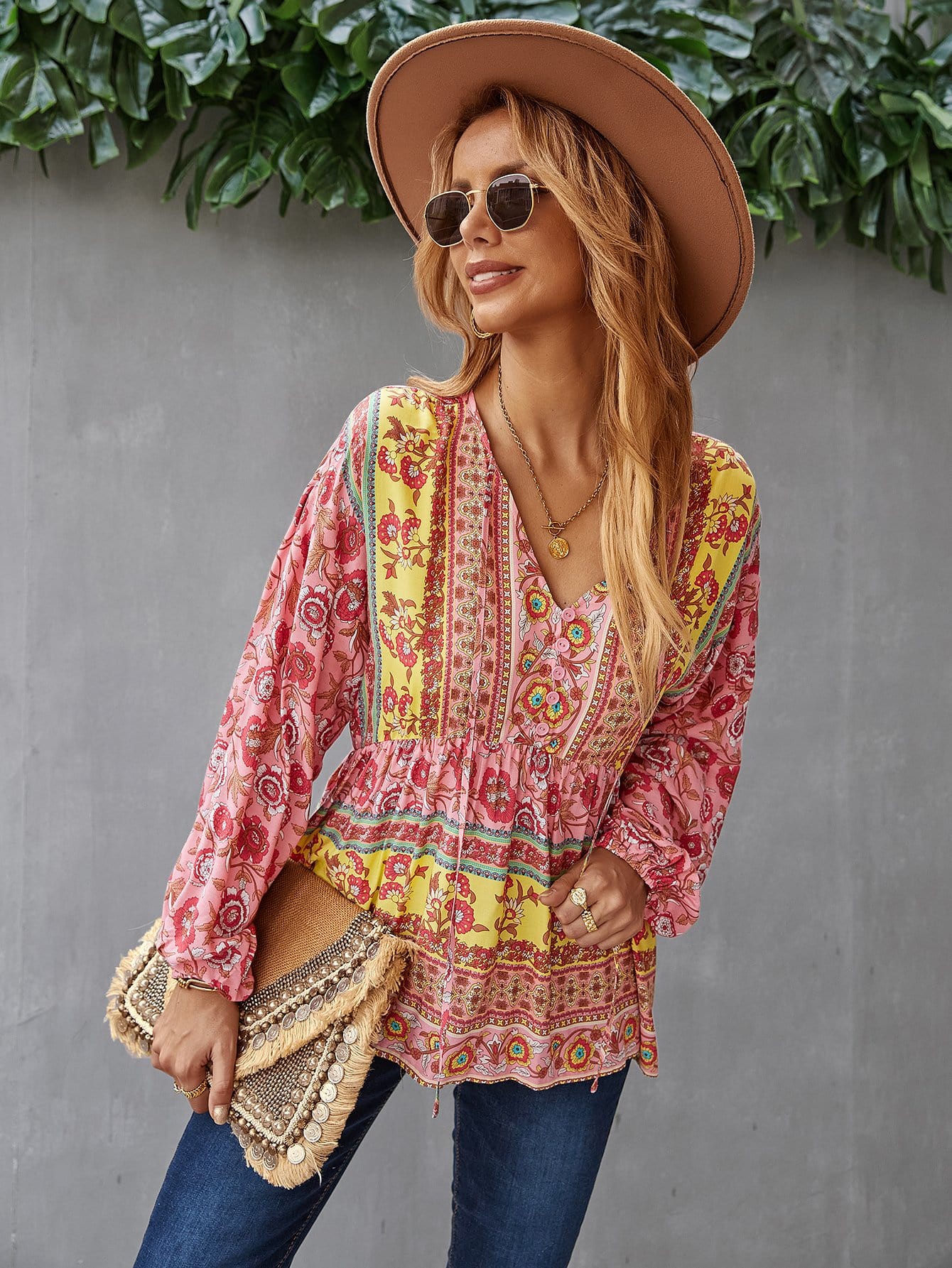 V Neck Boho Floral Blouse - Image 7