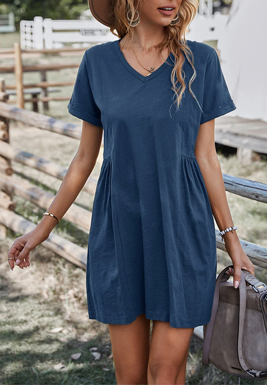 V Neck Pleated Detail Dress - Image 4