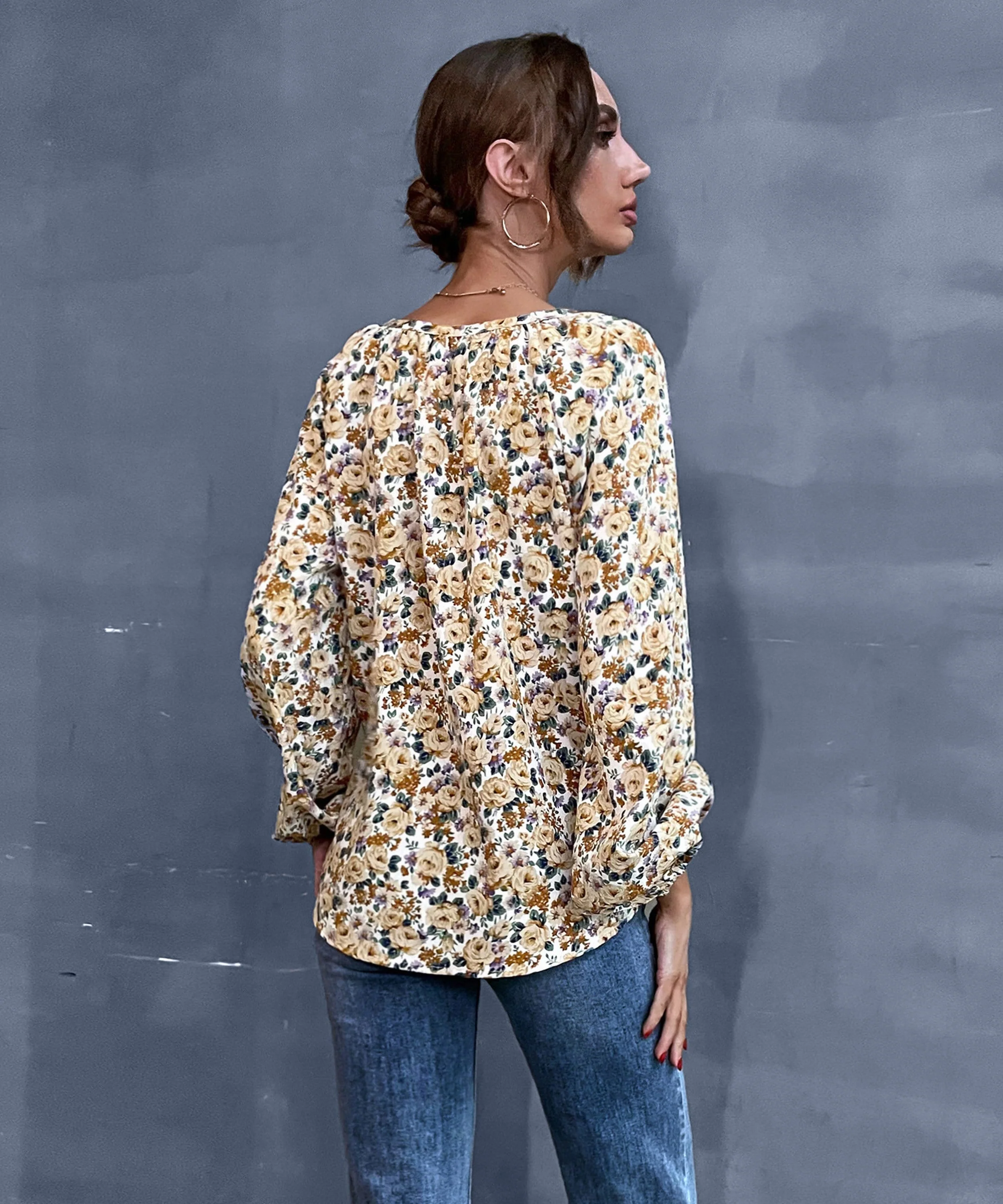 V Neck Vintage Floral Blouse - Image 5