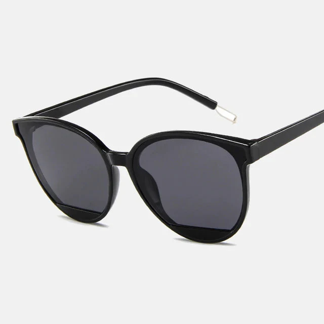 Vintage Oval Sunglasses - Image 4