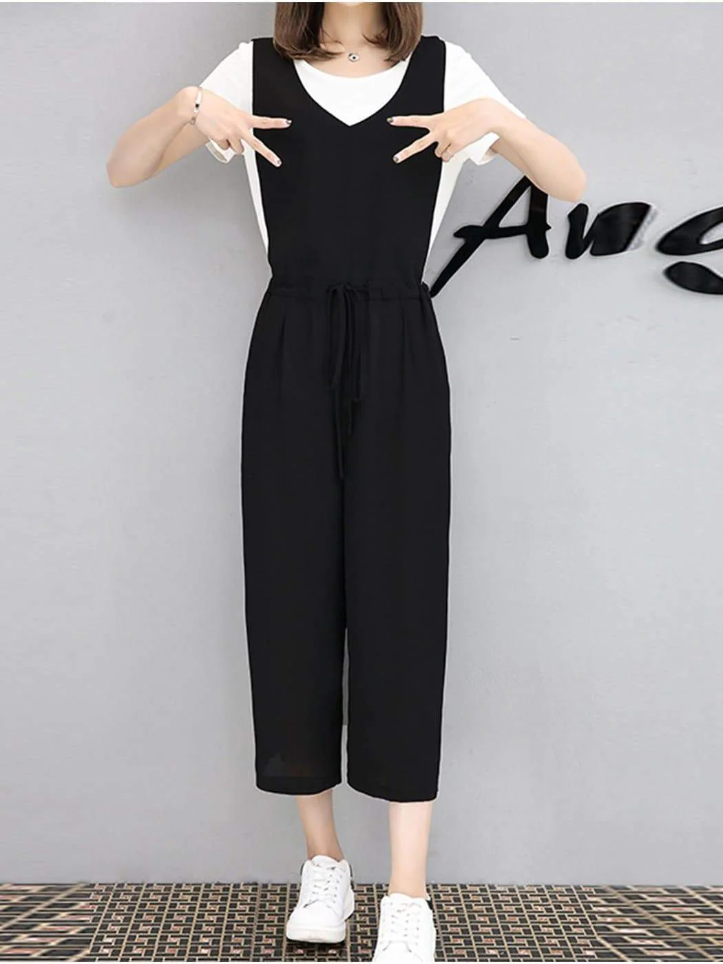 Wide Leg Cropped Overall Jumpsuit - Image 4
