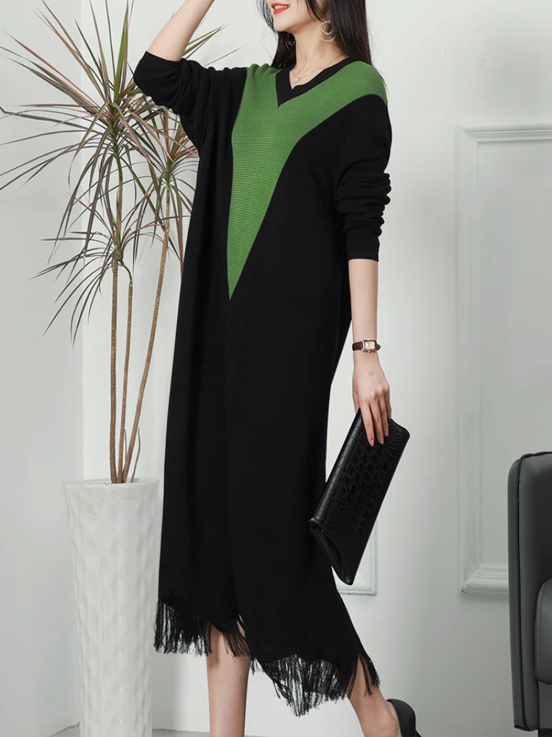 Spring Fit and Flare Loose Round Neck Knitted Midi-Dress - Image 4