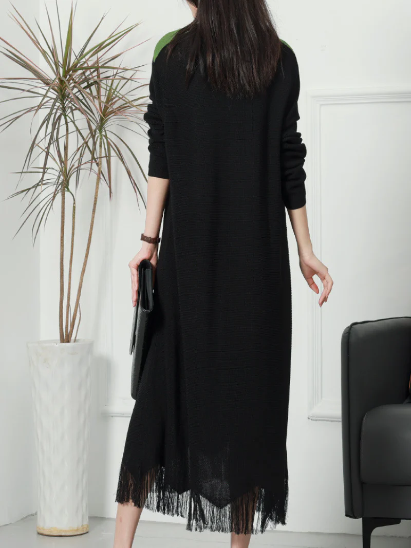 Spring Fit and Flare Loose Round Neck Knitted Midi-Dress - Image 7