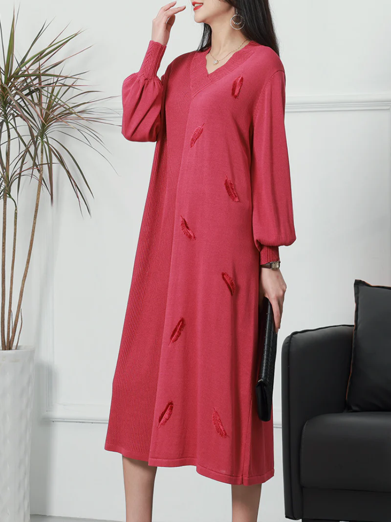 Pride and Prejudice Puff Sleeves V-neck knitted Midi-Dress - Image 2