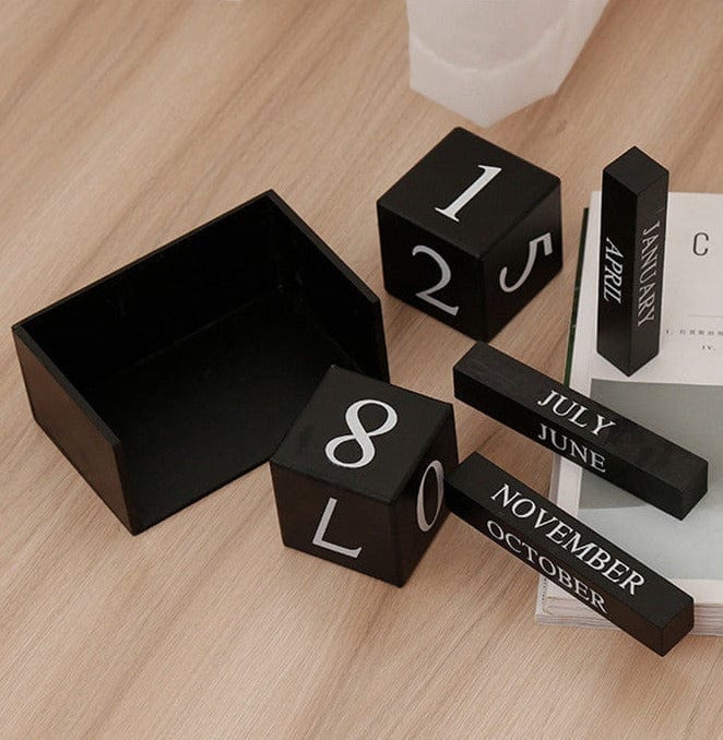 Wooden Desk Block Calendar - Image 4