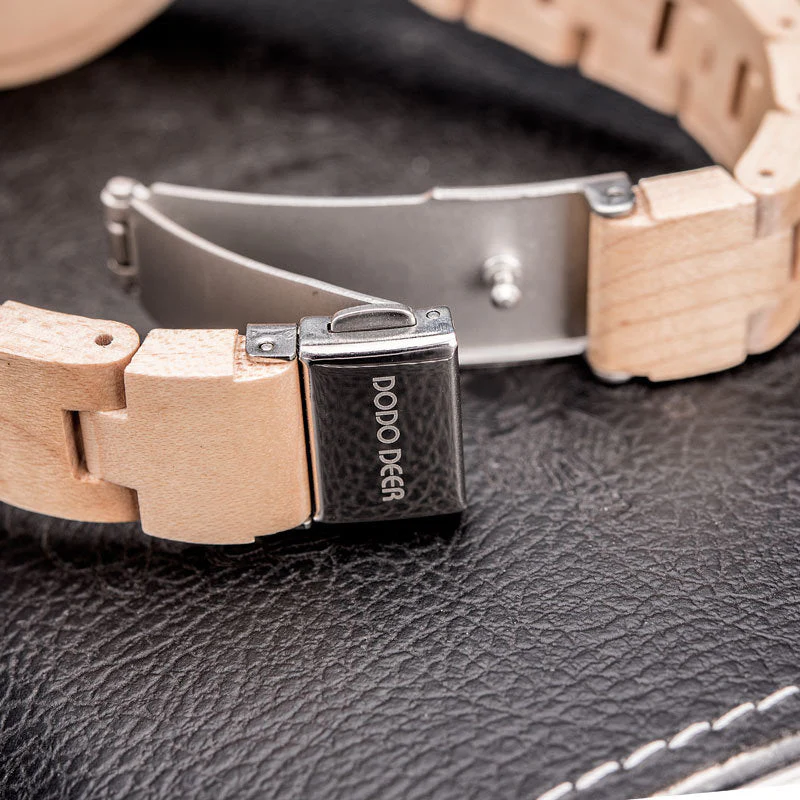 Wooden Luminous Quartz Watch - Image 4