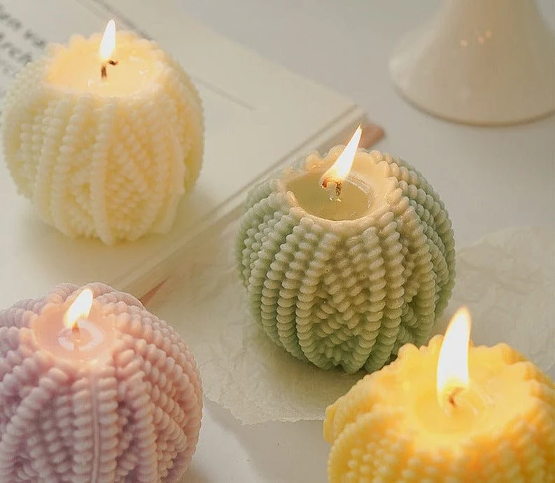 Yarn Ball Decorative Candle - Image 2